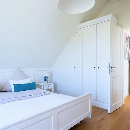 Strandhaus La Vela Feriehus