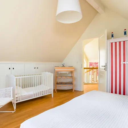 Feriehus Strandhaus La Vela *