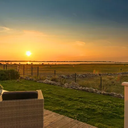 Feriehus Strandhaus La Vela *